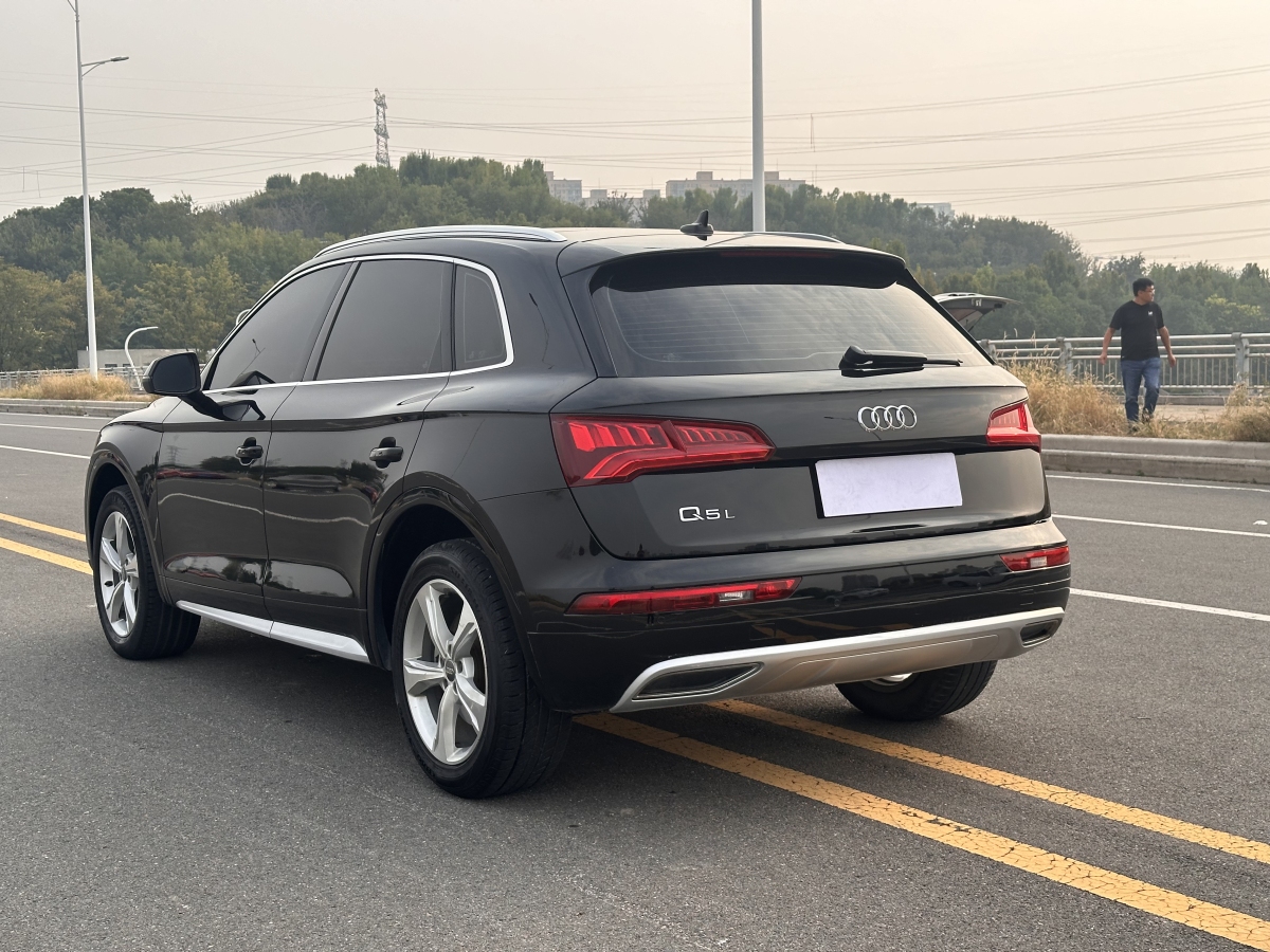 2019年9月奧迪 奧迪Q5L  2018款  40 TFSI 榮享進(jìn)取型 國VI