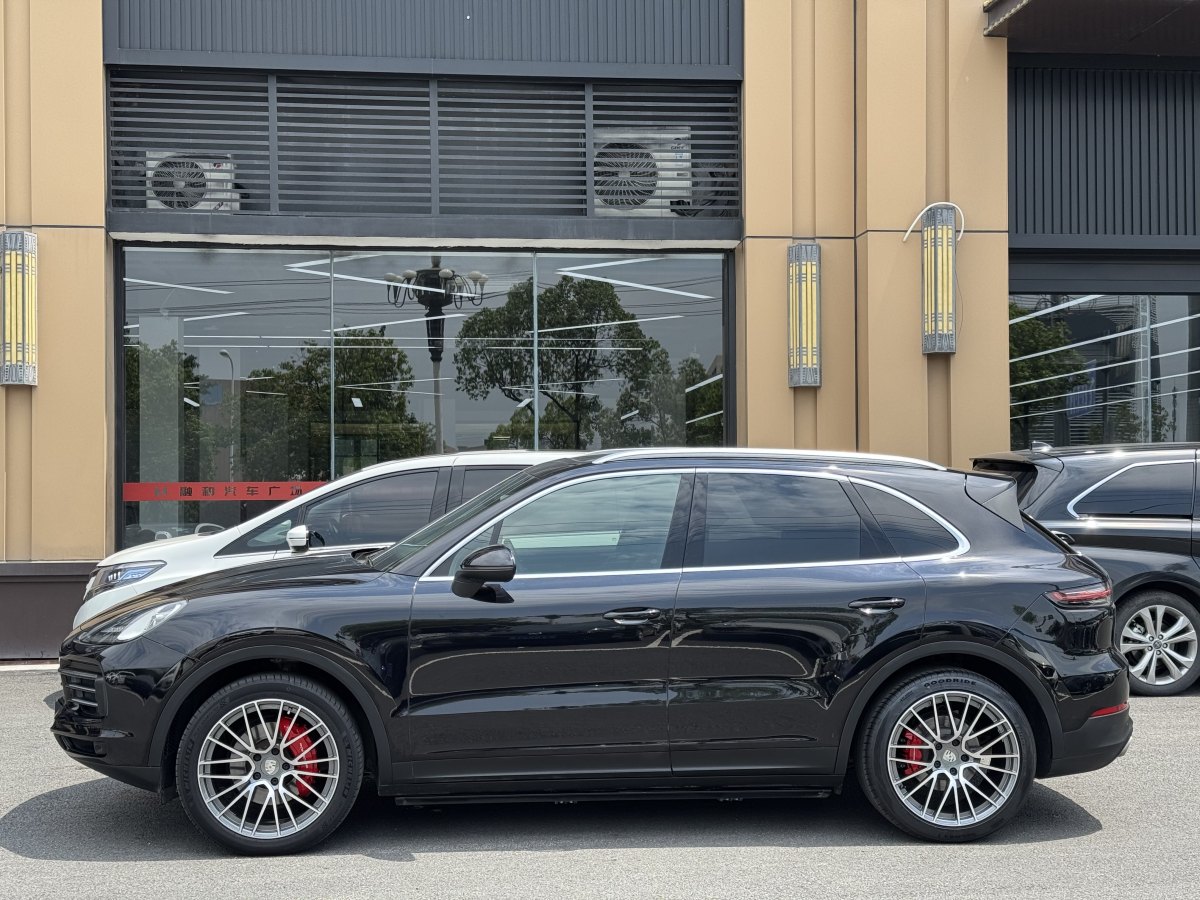 保時(shí)捷 Cayenne  2023款 Cayenne 3.0T圖片