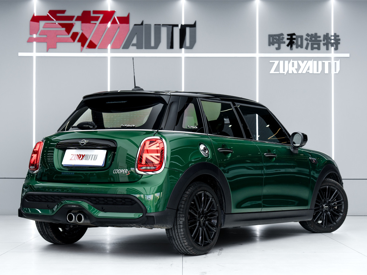 2021年10月MINI MINI  2022款 改款 2.0T COOPER S 經(jīng)典派 五門版