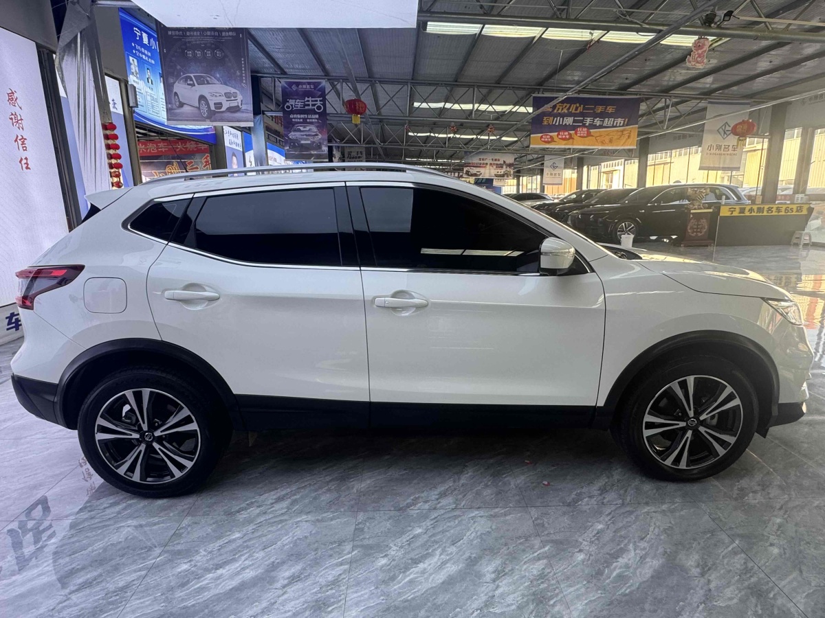 日產(chǎn) 逍客  2022款 2.0L CVT XV Prem.豪華版圖片