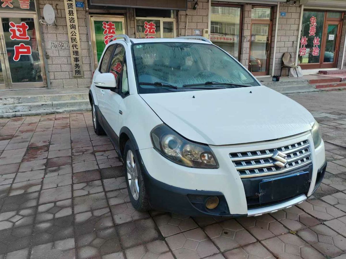 2013年1月鈴木 天語 SX4  2013款 1.6L 自動(dòng)酷銳型