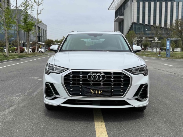 奥迪 奥迪Q3  2022款 35 TFSI 进取动感型