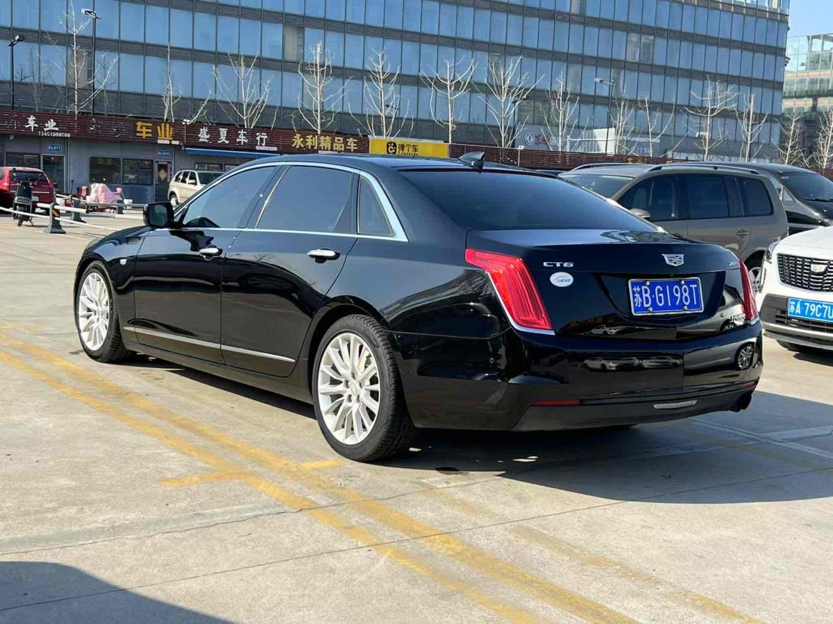 凱迪拉克 CT6  2016款 28T 領(lǐng)先型圖片