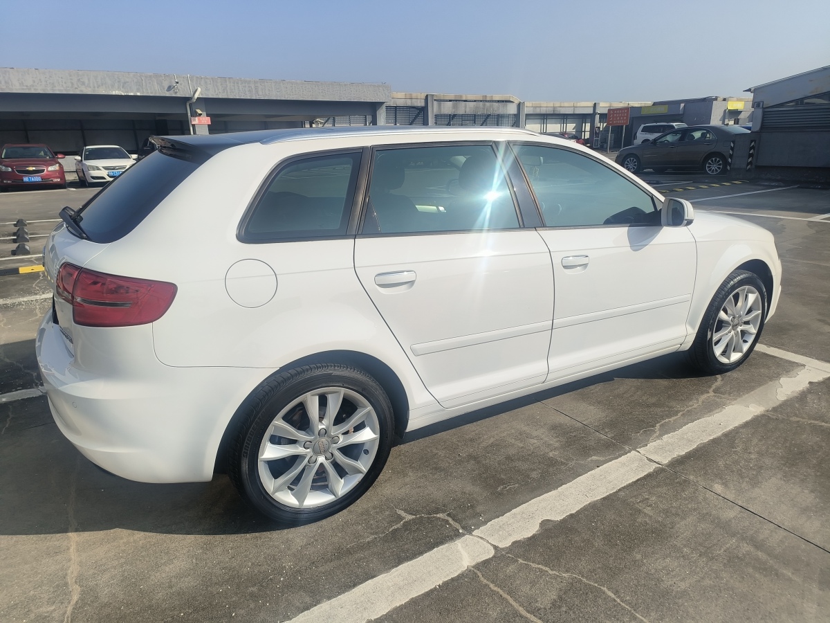 奧迪 奧迪A3  2010款 Sportback 1.4T 舒適型圖片