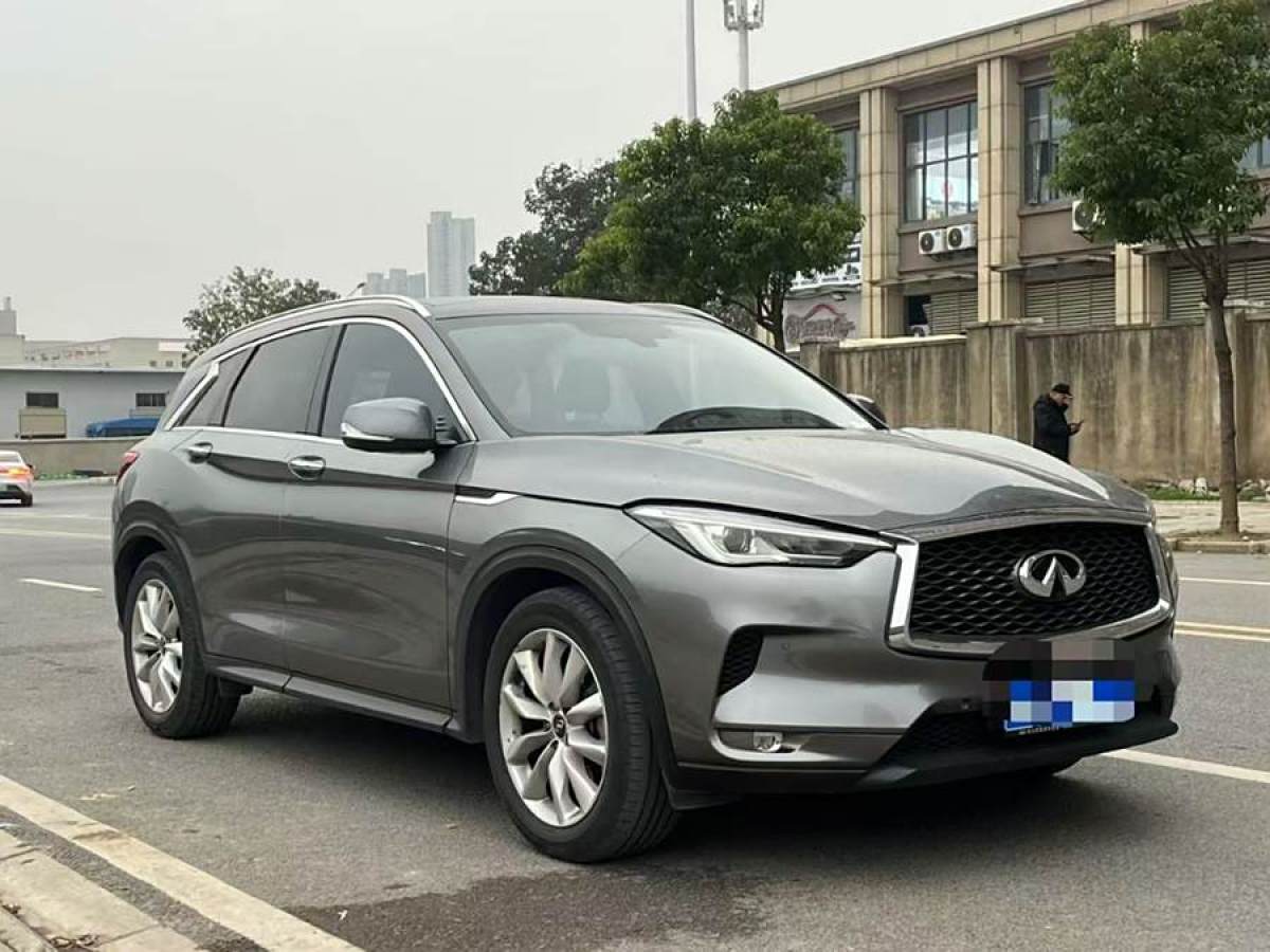 英菲尼迪 QX50  2018款 2.0T 四驅(qū)菁英版圖片