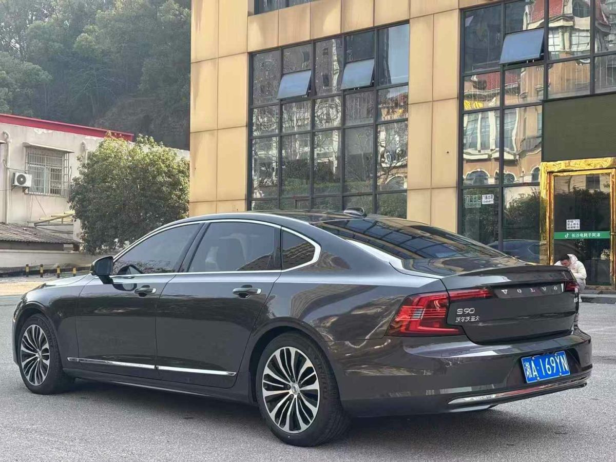 沃爾沃 S90  2022款 B5 智遠豪華版圖片