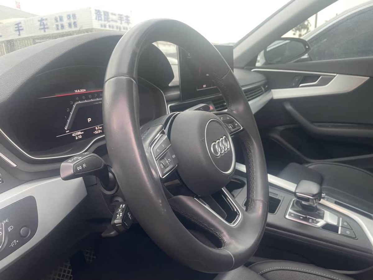 奧迪 奧迪A4L  2022款 40 TFSI 豪華動感型圖片