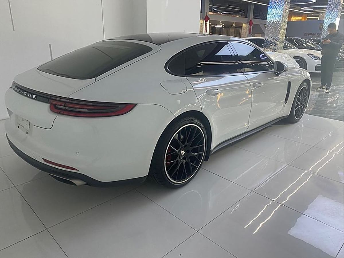 2018年6月保時(shí)捷 Panamera  2017款 Panamera 3.0T