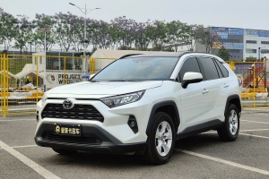 RAV4 豐田 榮放 2.0L CVT兩驅都市版