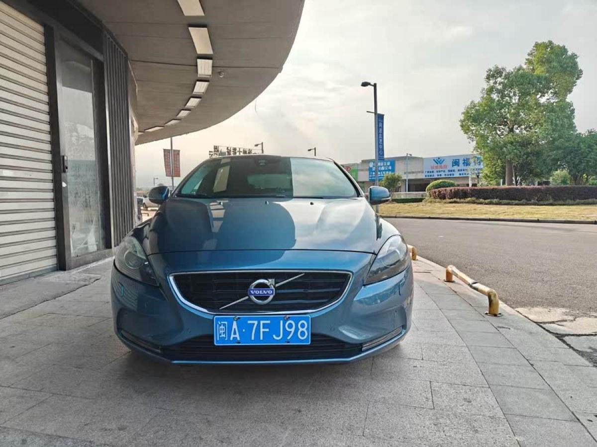 沃爾沃 V40  2014款 2.0T 智雅版圖片