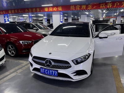 2022年2月 奔馳 奔馳A級 改款 A 200 L 運(yùn)動轎車時尚型圖片