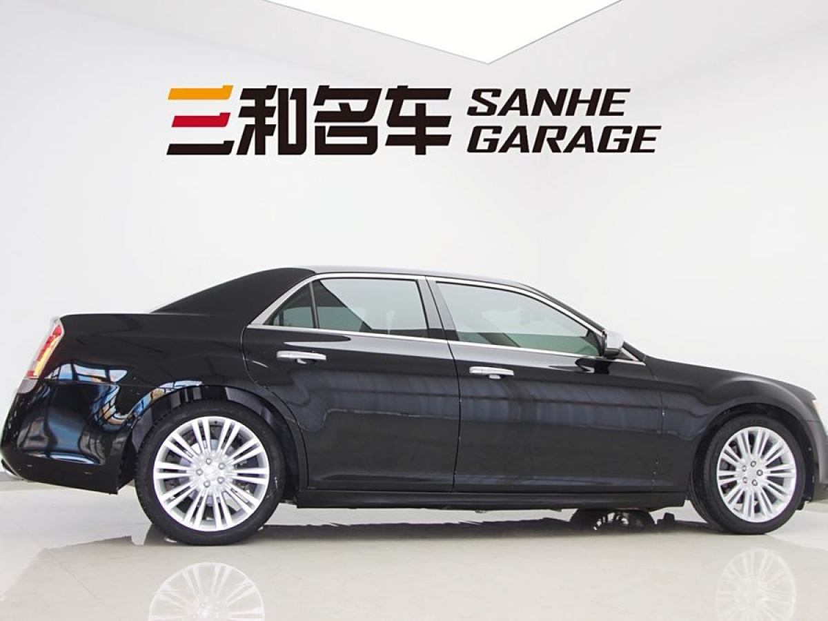 克萊斯勒 300C  2014款 3.0L 卓越版圖片