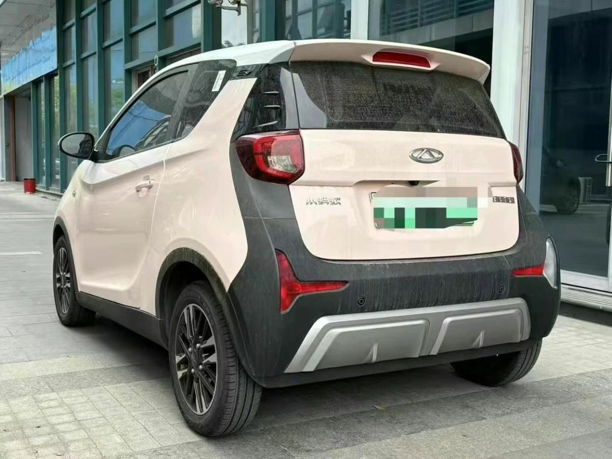 iCAR 奇瑞iCAR 03  2024款 401km 兩驅(qū)咖啡創(chuàng)業(yè)版圖片