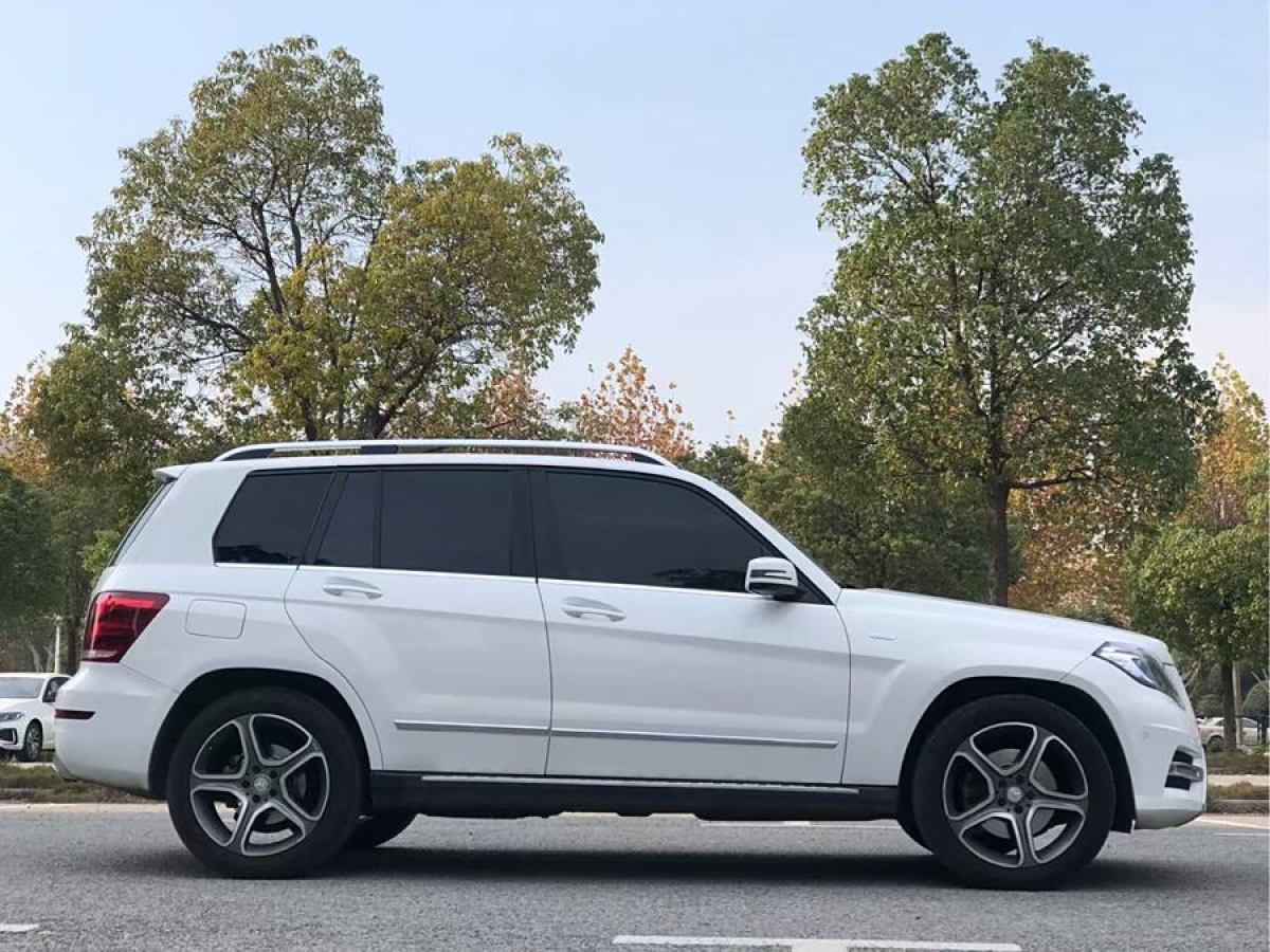 奔馳 奔馳GLK級(jí)  2015款 GLK 300 4MATIC 時(shí)尚型 極致版圖片