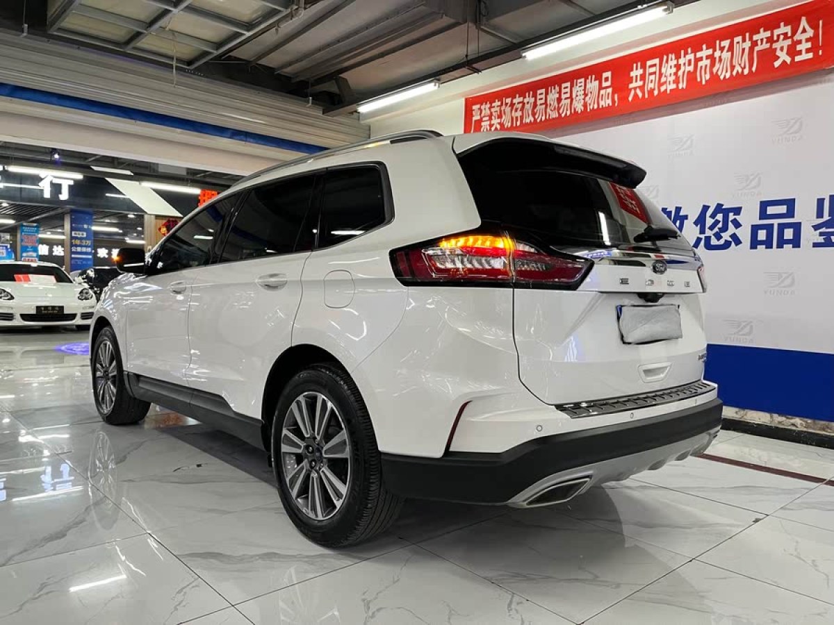 福特 銳界  2021款 PLUS EcoBoost 245 兩驅(qū)鉑銳型 5座圖片