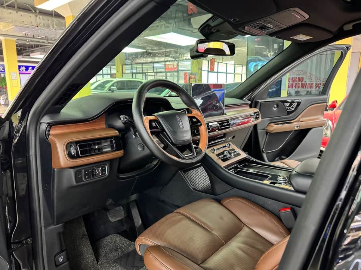 林肯 飛行家  2023款 3.0T V6 四驅(qū)尊雅巡航版 六座圖片