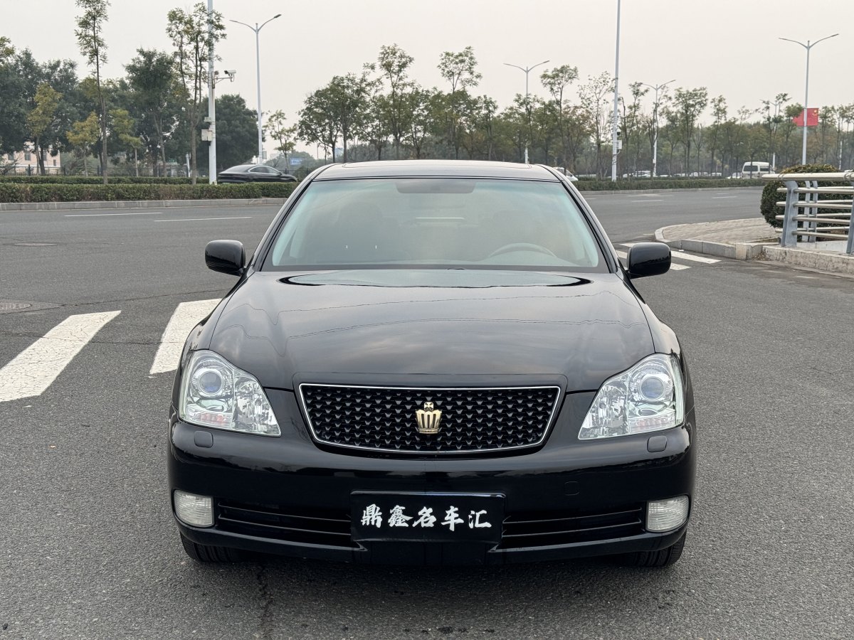 2005年8月豐田 皇冠  2007款 3.0L Royal Saloon導(dǎo)航