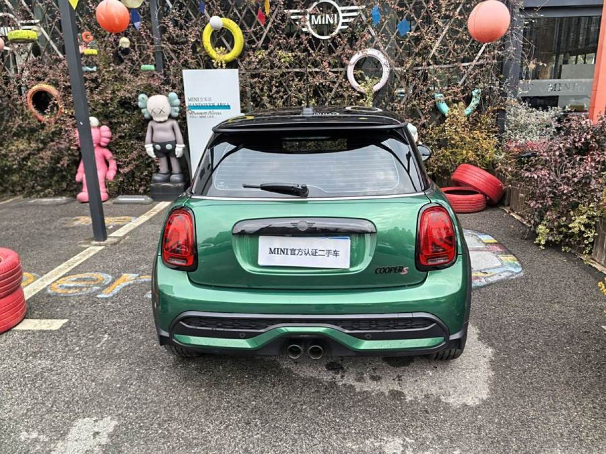 MINI MINI  2023款 改款 2.0T COOPER S 藝術(shù)家圖片