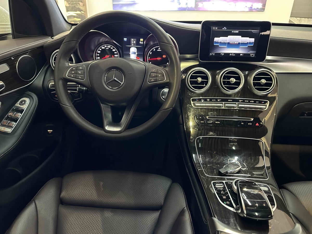 奔馳 奔馳GLC  2017款 GLC 260 4MATIC 動感型圖片