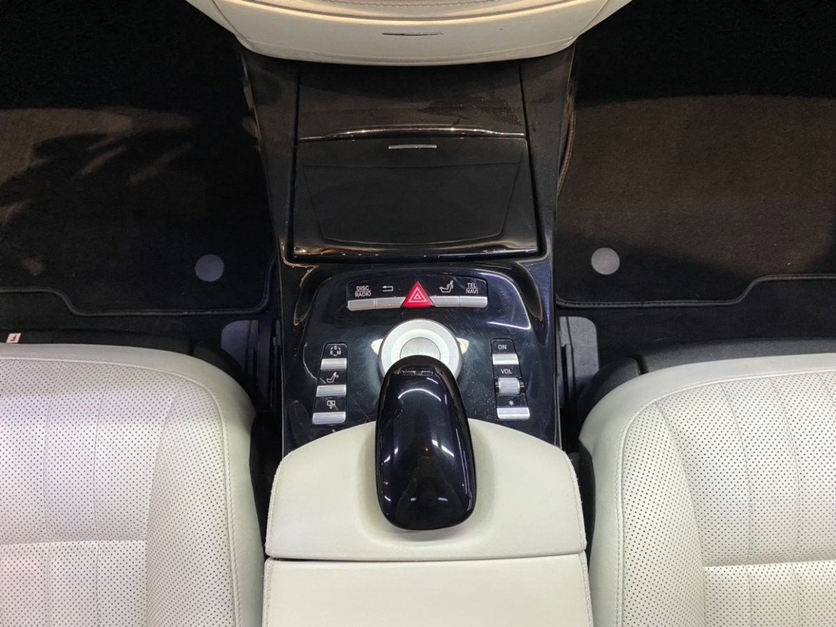 奔驰 S600L Grand Edition designo图片