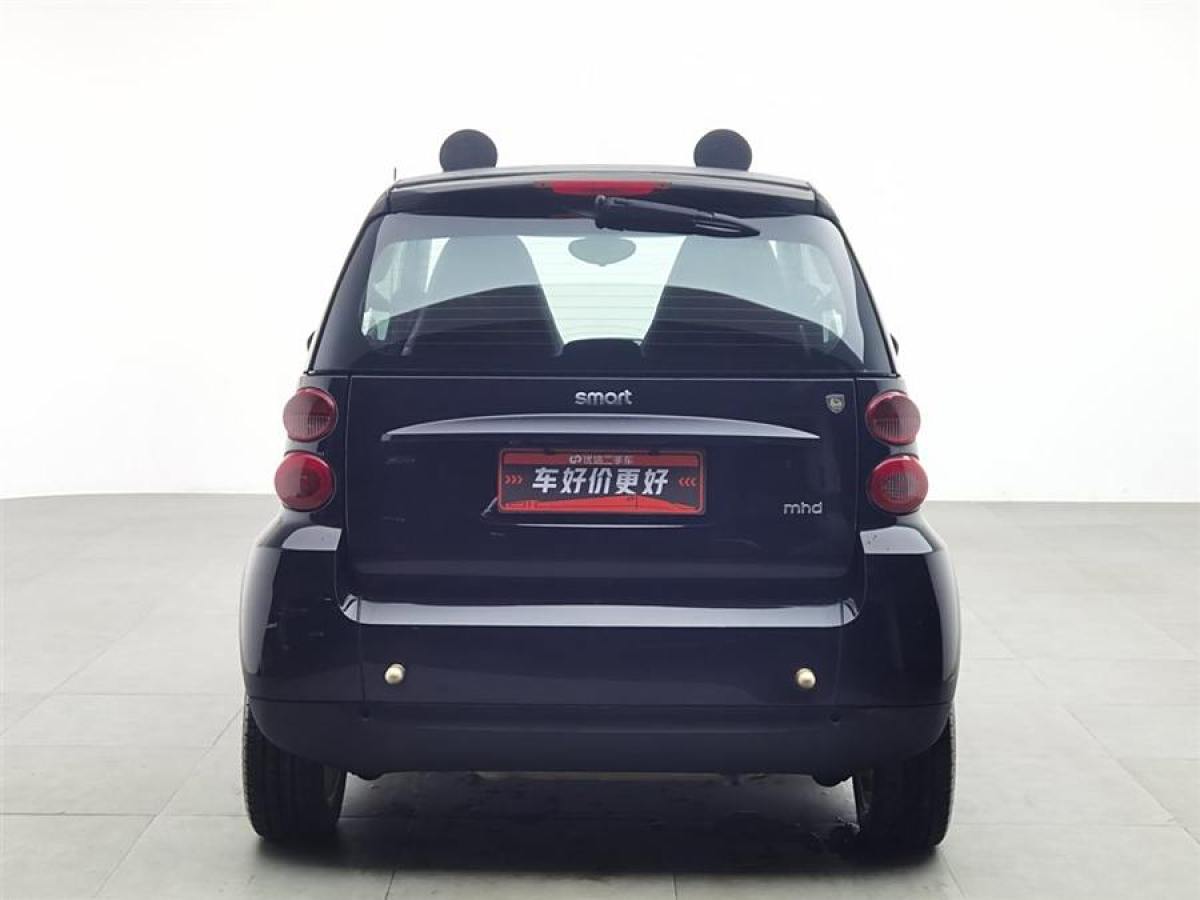 smart fortwo  2011款 1.0 MHD 硬頂標(biāo)準(zhǔn)版圖片