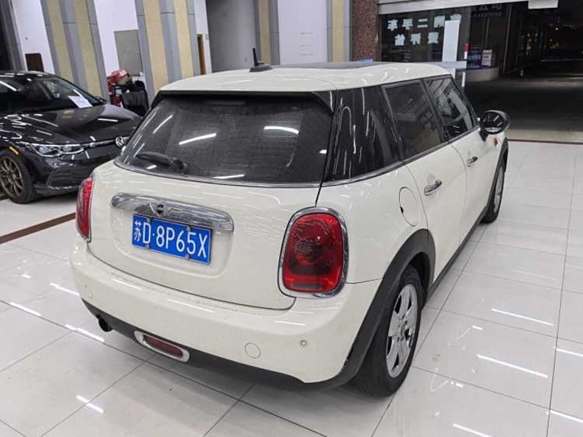 MINI MINI  2015款 1.2T ONE 五門版圖片