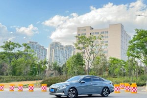 伊蘭特 現(xiàn)代 1.5L CVT GLX精英版