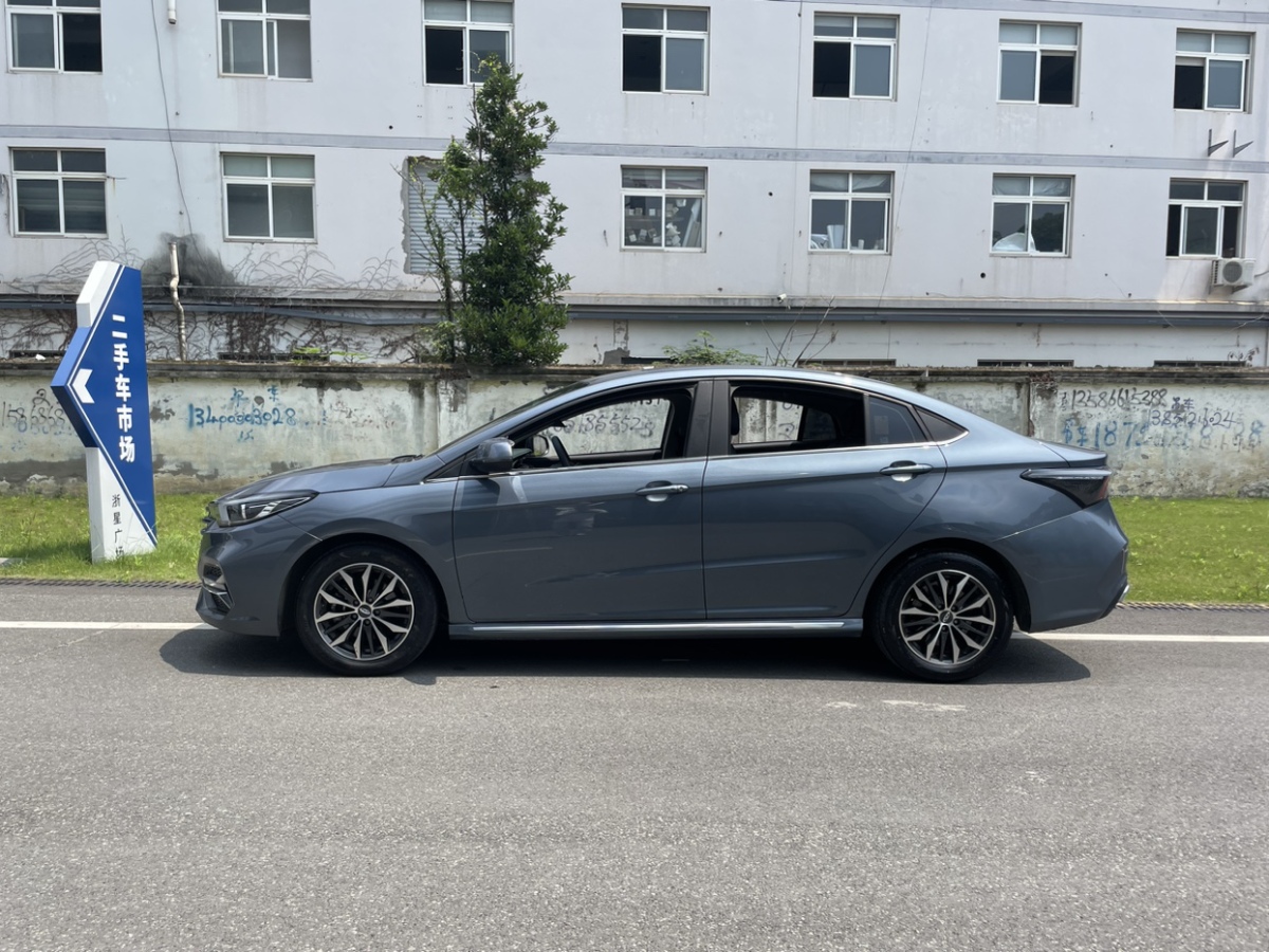 奇瑞 艾瑞澤5 PLUS  2021款 小艾 1.5L CVT型PLUS圖片