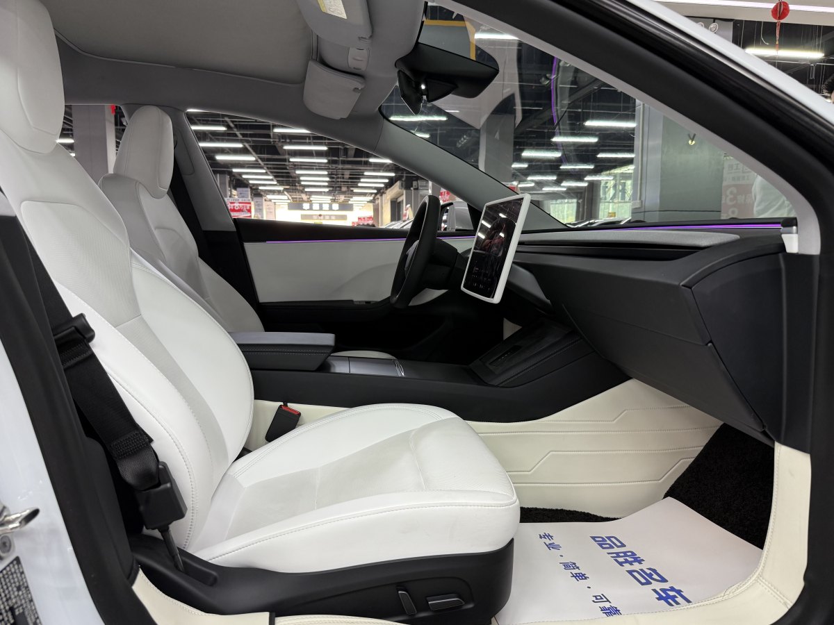 2024年4月特斯拉 Model 3  2023款 煥新版 后輪驅(qū)動(dòng)