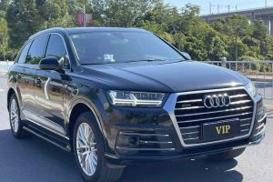 奧迪Q7 奧迪 40 TFSI S line運動型