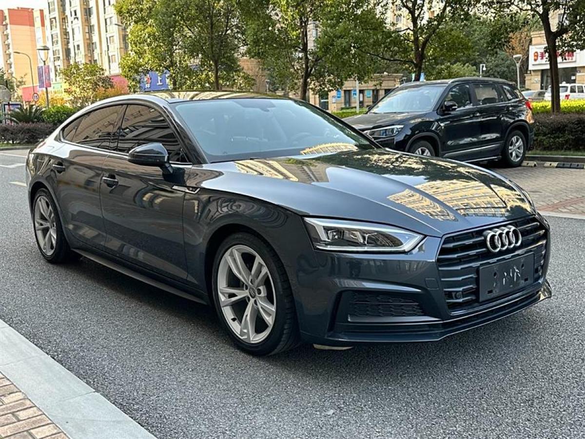 奧迪 奧迪A5  2019款 Sportback 40 TFSI 時(shí)尚型圖片