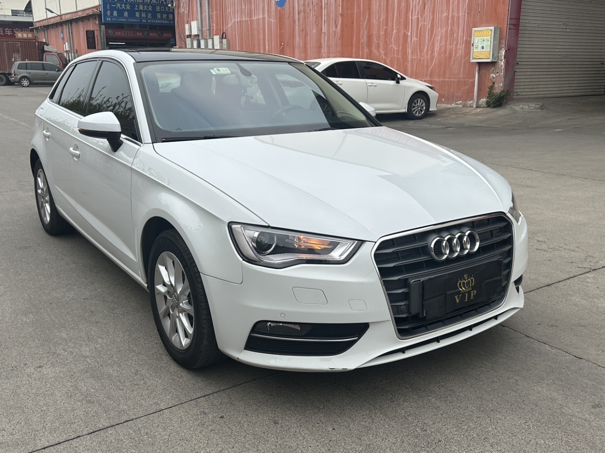 奧迪 奧迪A3  2015款 Sportback 35 TFSI 百萬紀(jì)念智領(lǐng)型圖片