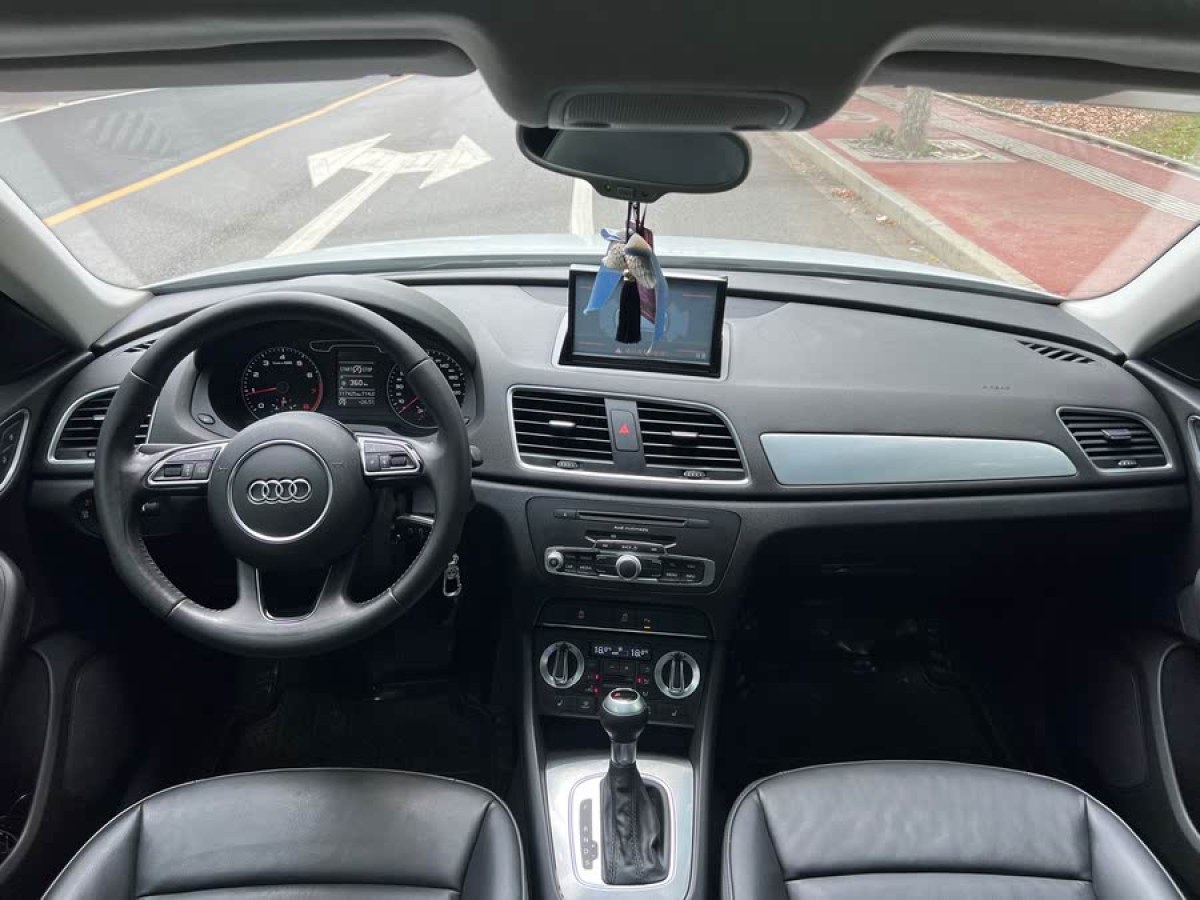 奧迪 奧迪Q3  2015款 35 TFSI 舒適型圖片