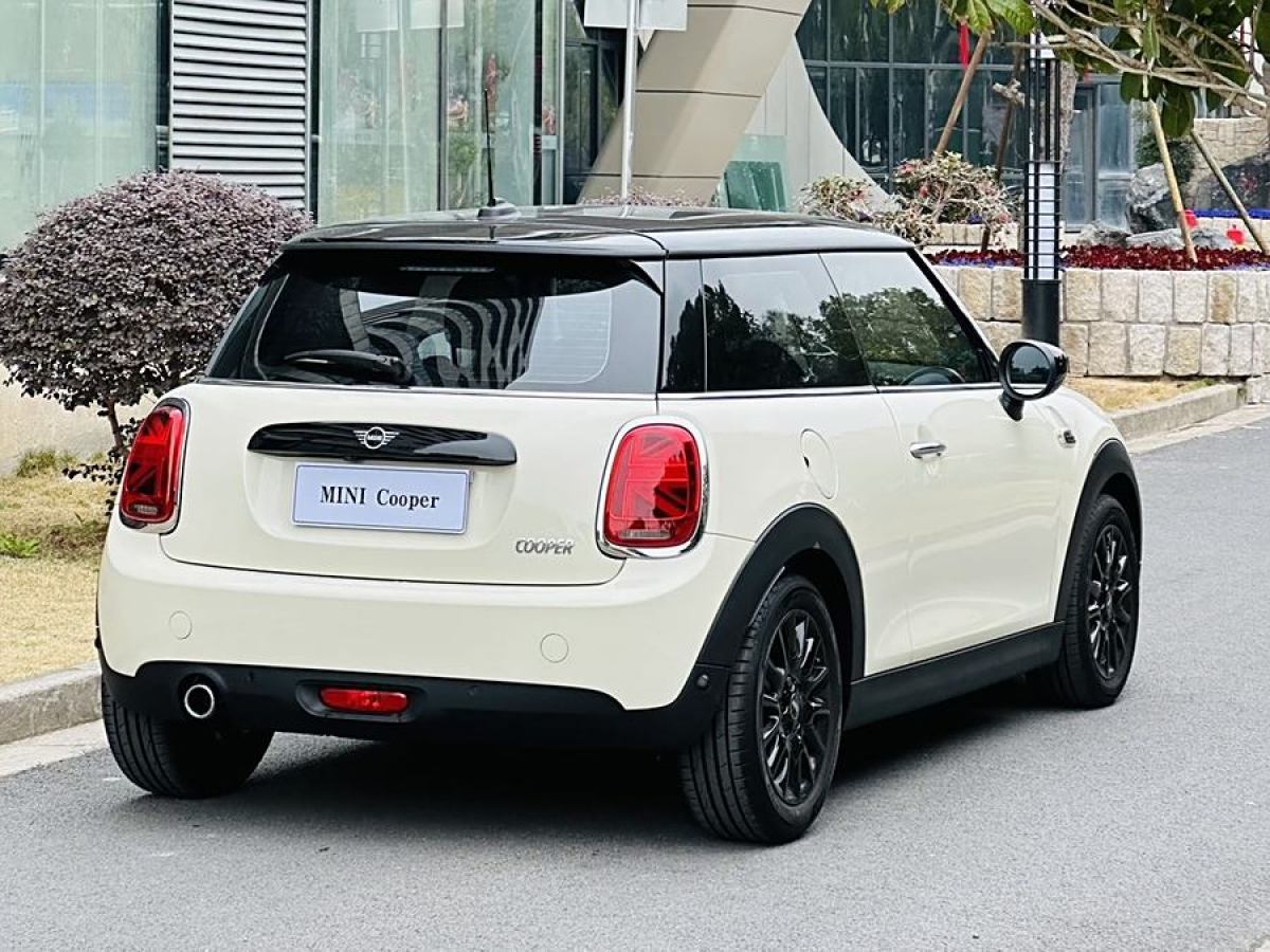 MINI MINI  2021款 1.5T COOPER 經典派圖片