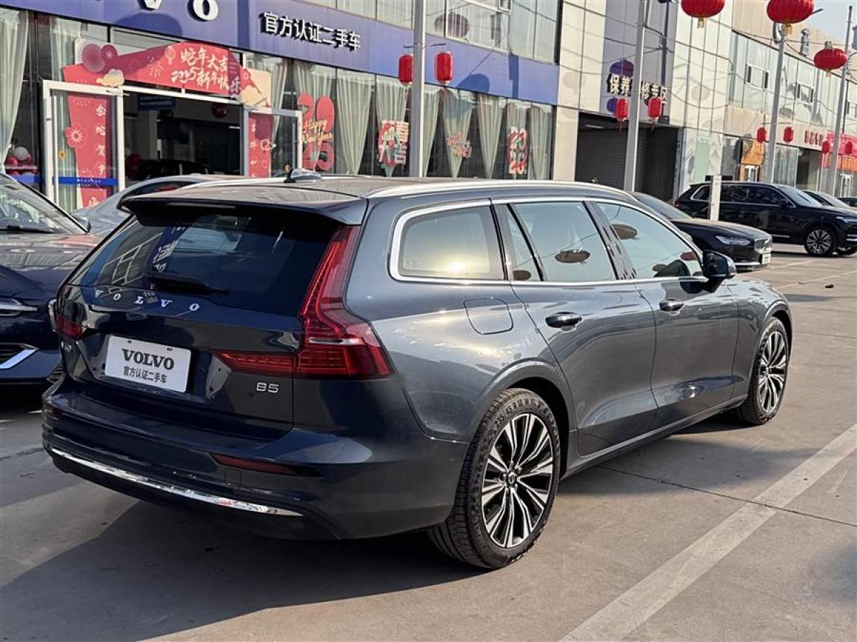 沃爾沃 V60  2024款 B5 智遠(yuǎn)豪華版圖片