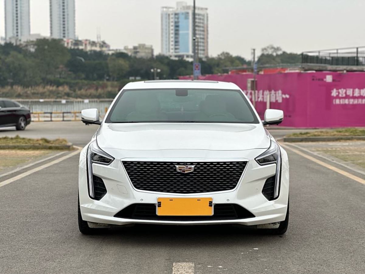 凱迪拉克 CT6  2019款 28T 時(shí)尚型圖片