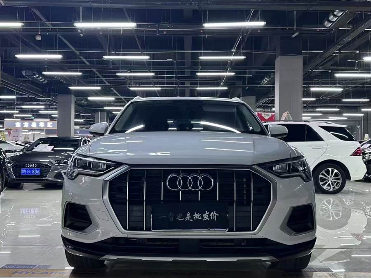 奧迪 奧迪Q3  2019款  35 TFSI 時尚致雅型圖片