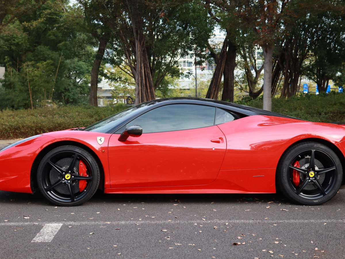 2014年12月法拉利 458  2011款 4.5L Italia