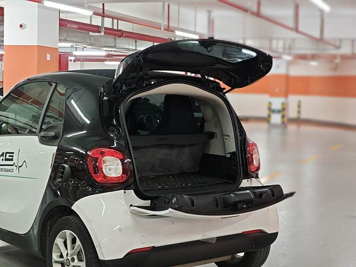 smart fortwo  2018款 1.0L 52千瓦硬頂靈動(dòng)版圖片