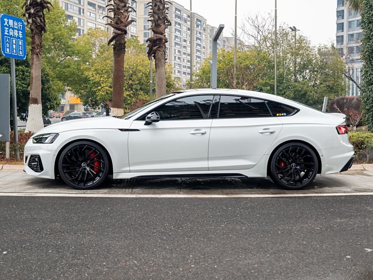 奧迪 奧迪RS 5  2021款 RS5 Sportback 黑曜版圖片