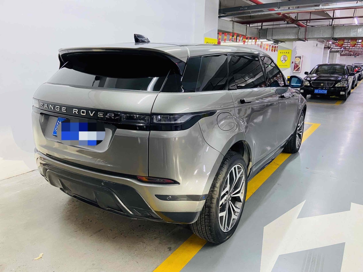 路虎 揽胜极光  2021款 极光L 249PS R-Dynamic S 性能版图片