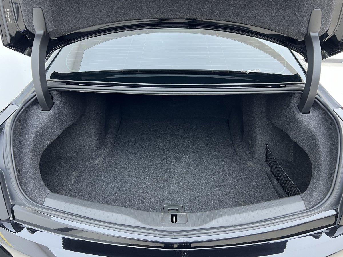 凱迪拉克 CT6  2022款 28T 豪華型圖片