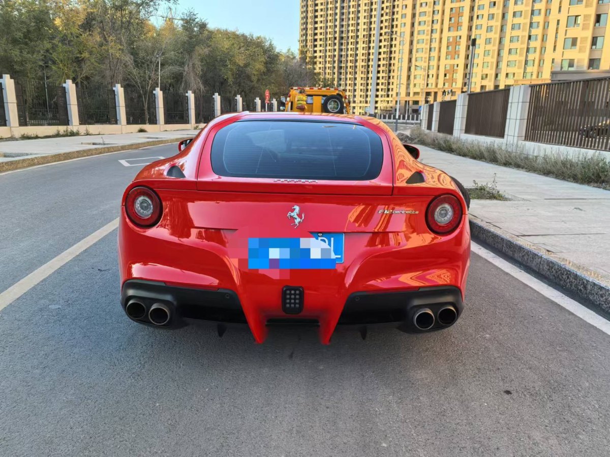 2014年12月法拉利 F12berlinetta  2013款 6.3L 標(biāo)準(zhǔn)型