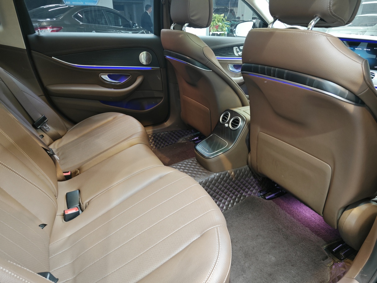 奔驰 奔驰E级  2021款 改款 E 300 L 时尚型图片