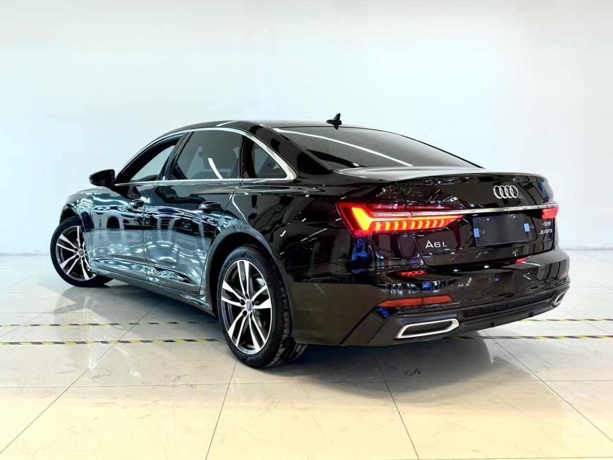 奧迪 奧迪A6L  2019款 40 TFSI 豪華動感型圖片