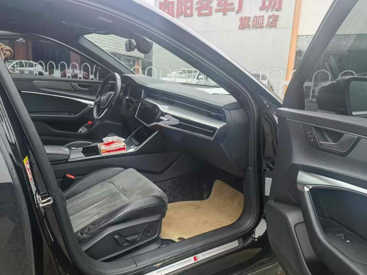 奧迪 奧迪A6L  2022款 40 TFSI 豪華動(dòng)感型圖片