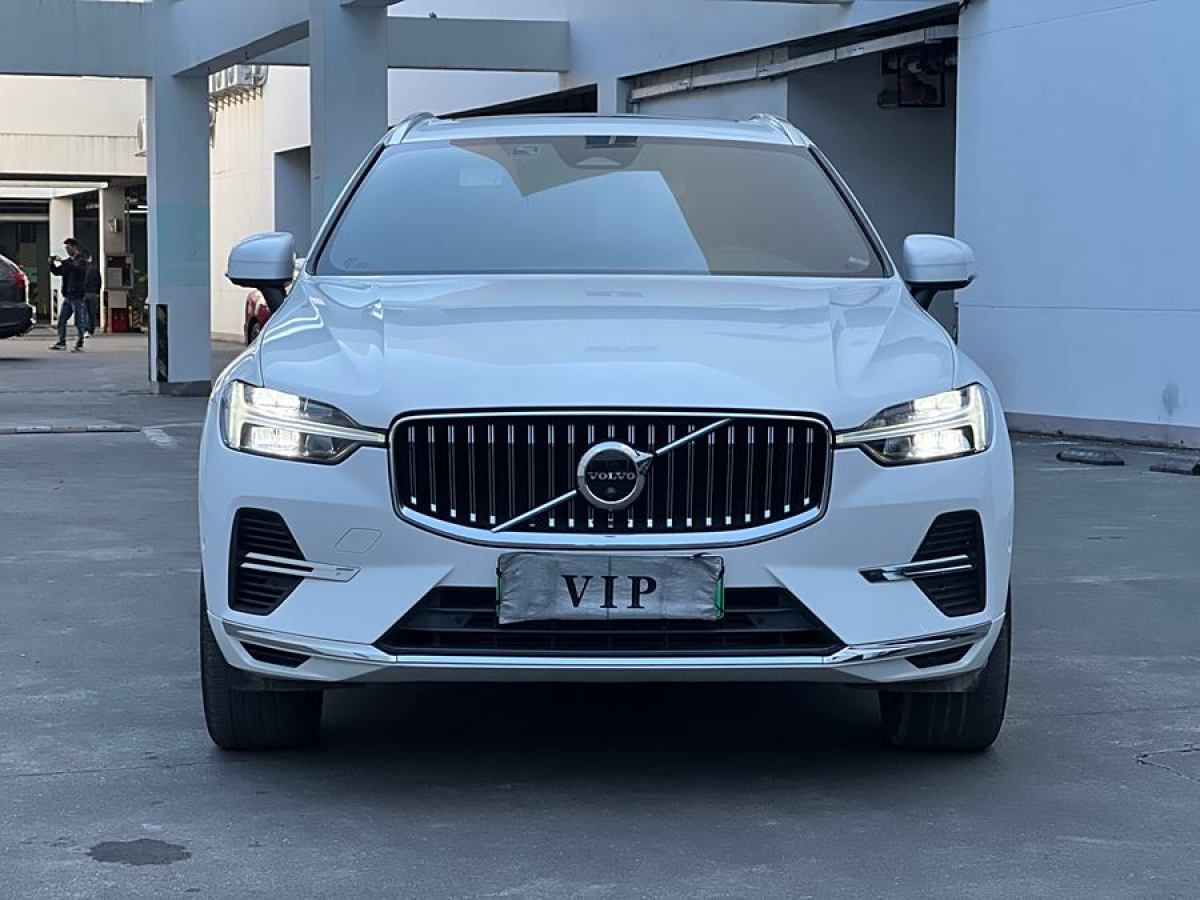 沃爾沃 XC60新能源  2022款 T8 插電混動(dòng) 四驅(qū)智雅豪華版圖片