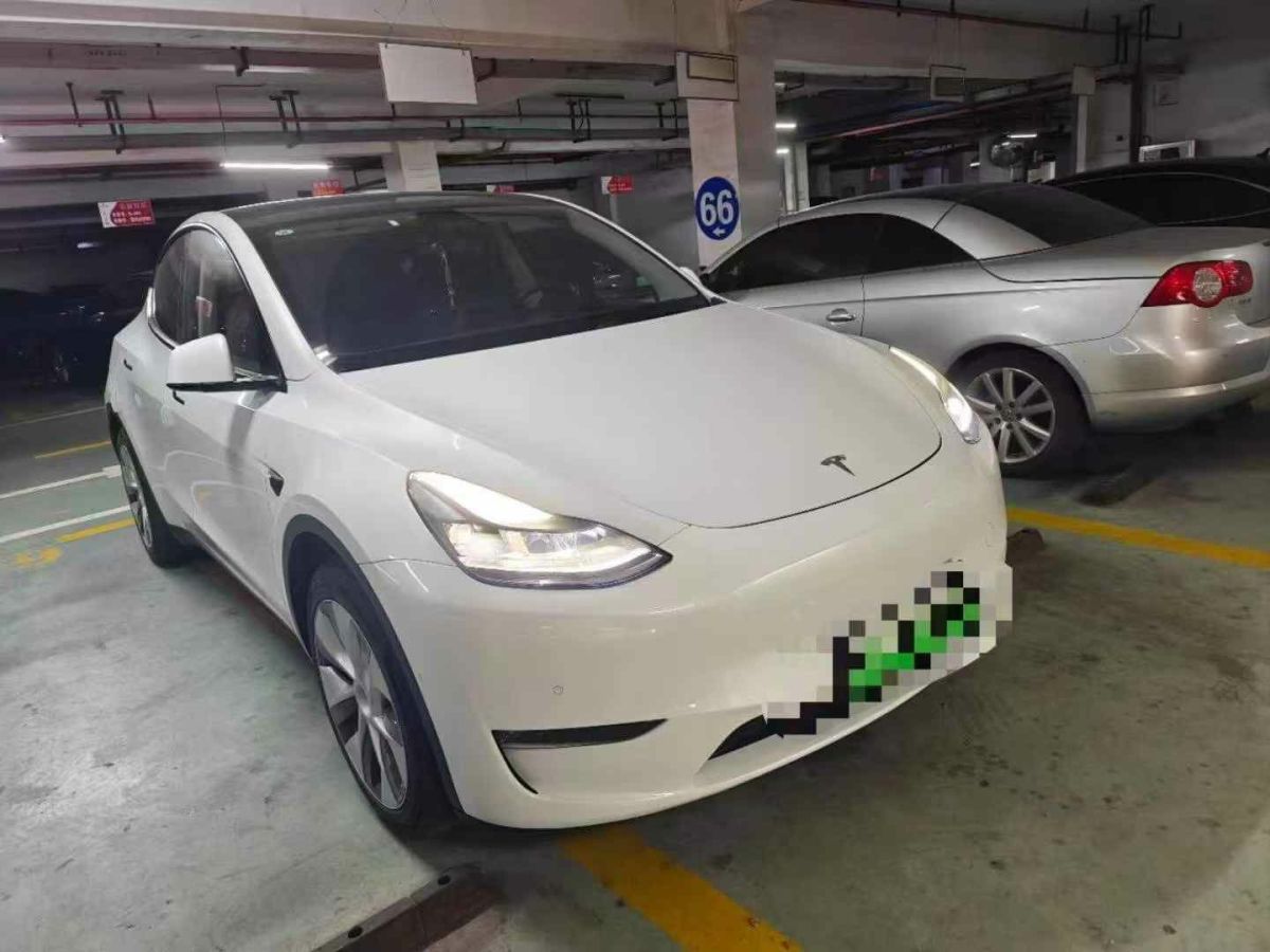 特斯拉 Model Y  2021款 標(biāo)準(zhǔn)續(xù)航后驅(qū)版圖片