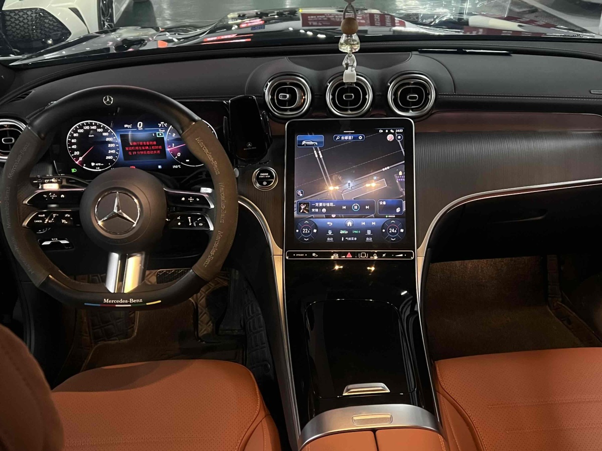 奔馳 奔馳GLC  2024款 改款 GLC 260 L 4MATIC 豪華型 5座圖片