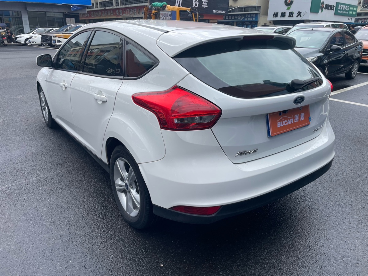 福特 福克斯  2015款 兩廂 1.6L 自動舒適型圖片